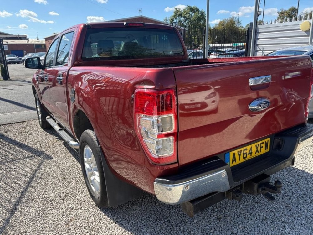 Red 2014 Ford Ranger 2.2 TDCi Limited 1 Pickup Double Cab 4dr Diesel Durashift 4WD Euro 5 150 ps in Sheffield