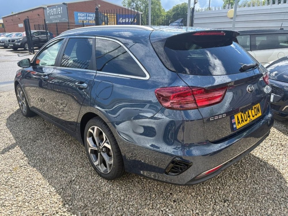 Blue 2021 Kia Ceed 1.5 T-GDi 3 Sportswagon 5dr Petrol DCT Euro 6 s/s 158 bhp in Sheffield
