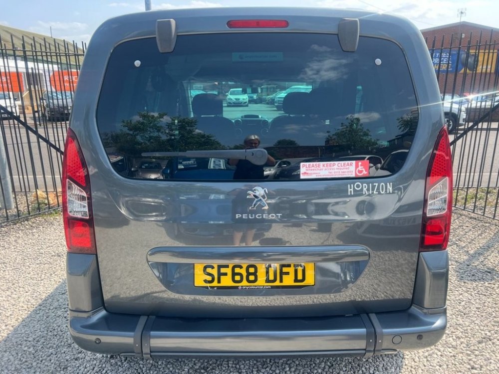 2018 Peugeot Partner MPV