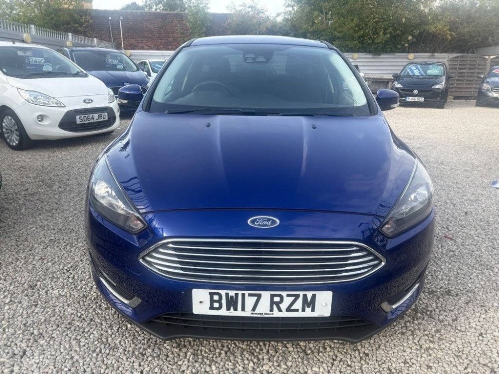 Blue Ford Focus 1.5 TDCi Titanium Hatchback 5dr Diesel Manual Euro 6 s/s 120 ps