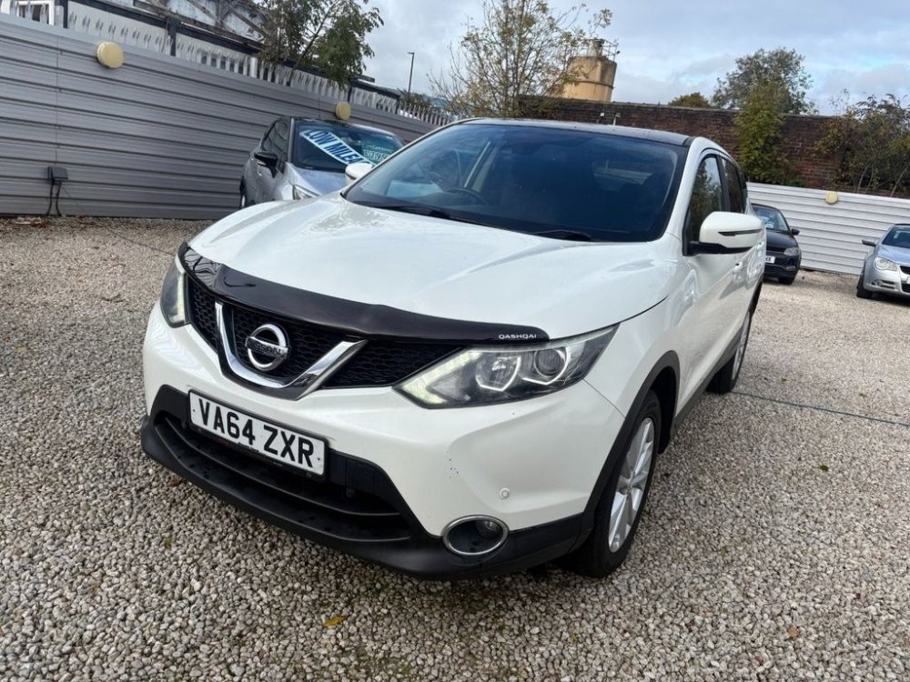 Nissan Qashqai 1.5 dCi Acenta SUV 5dr Diesel Manual 2WD Euro 5 s/s 110 ps for sale in Sheffield