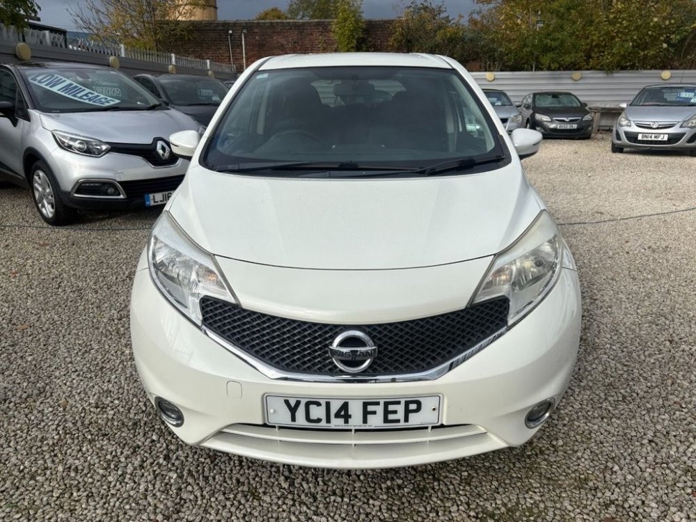 White Nissan Note 1.2 12V Acenta Hatchback 5dr Petrol Manual Euro 5 s/s 80 ps