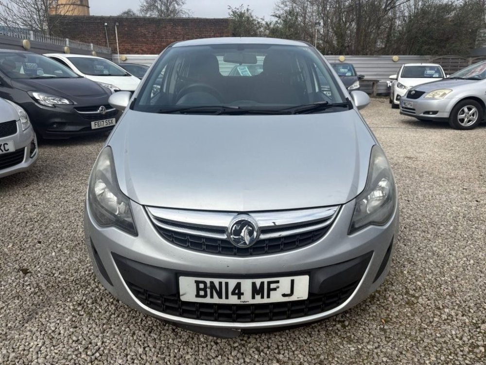 Silver Vauxhall Corsa 1.2 16V Design Hatchback 5dr Petrol Easytronic Euro 5 A/C 85 ps